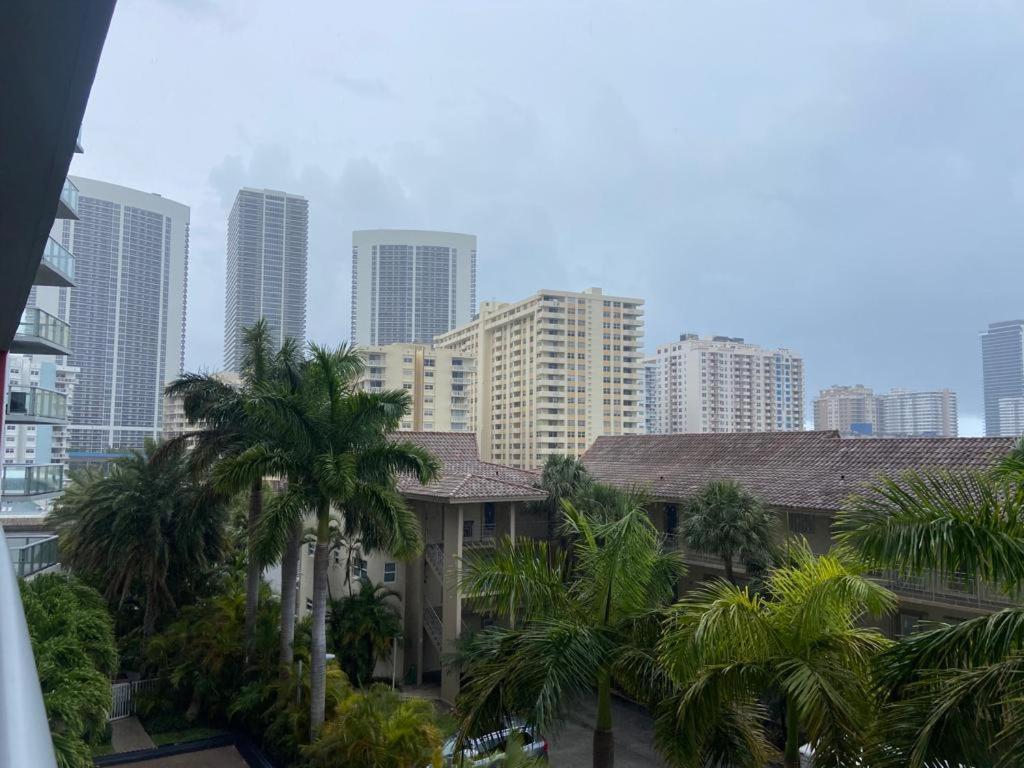 Miami Beach Studio Amazing Views 405B 할렌데일비치 외부 사진
